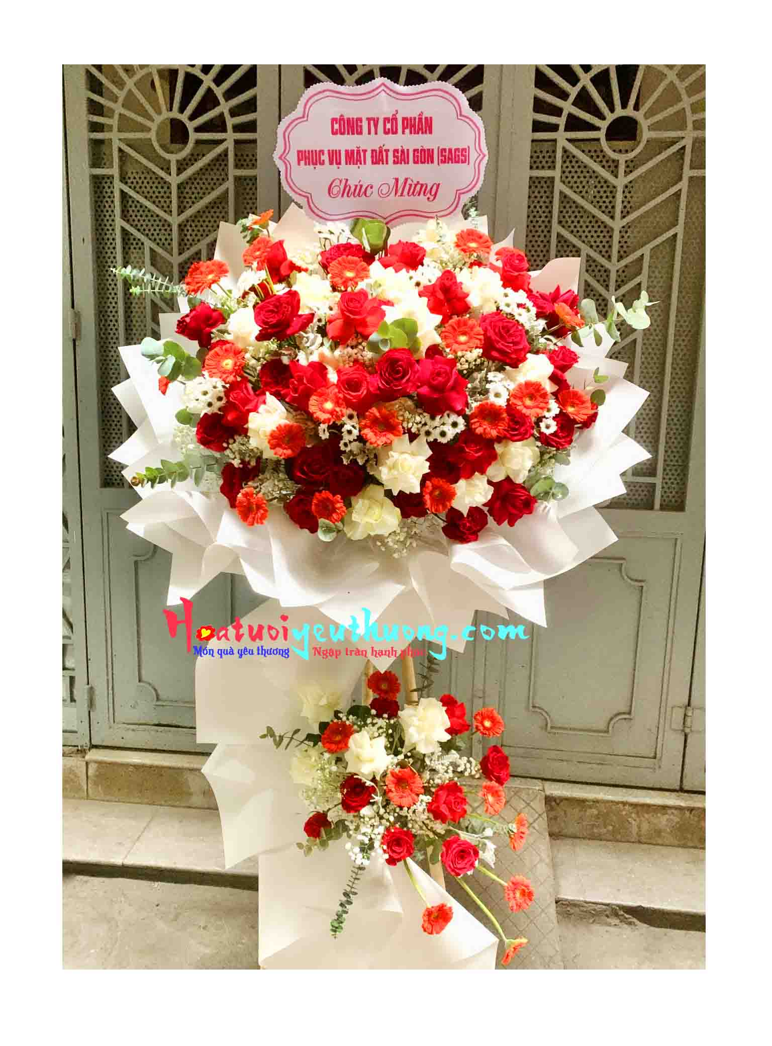 Hộp hoa chúc mừng sinh nhật/khai trương tone hồng - HHBM 0110 - Hoa Bốn Mùa